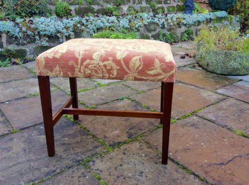 MAHOGANY STOOL - ADDITIONAL PHOTO 3
