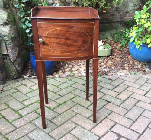 georgian bedside cabinet - CATEGORY: ANTIQUE CABINETS - DATED 1800