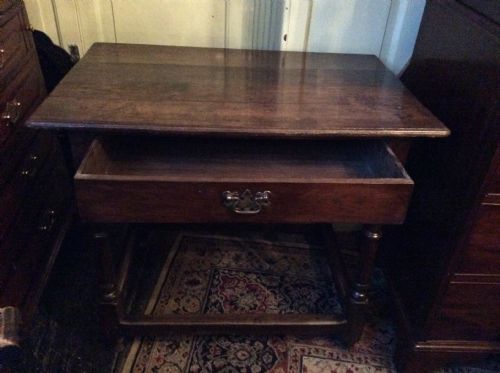 EARLY 18TH CENTURY OAK SIDE TABLE - ADDITIONAL PHOTO 3