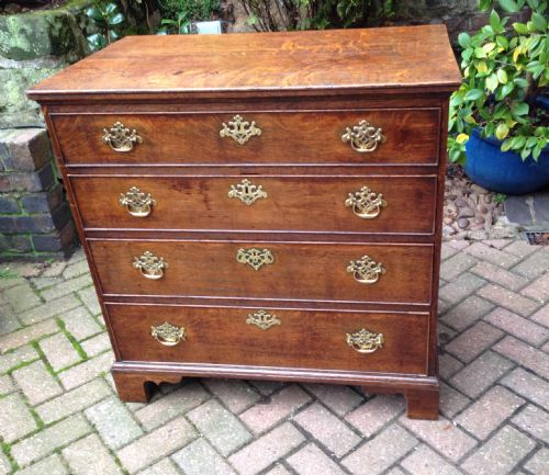 georgian small oak chest of drawers - CATEGORY: ANTIQUE CHEST OF DRAWERS - DATED 