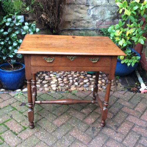 early 18th century walnut side table - CATEGORY: ANTIQUE TABLES - DATED 1700