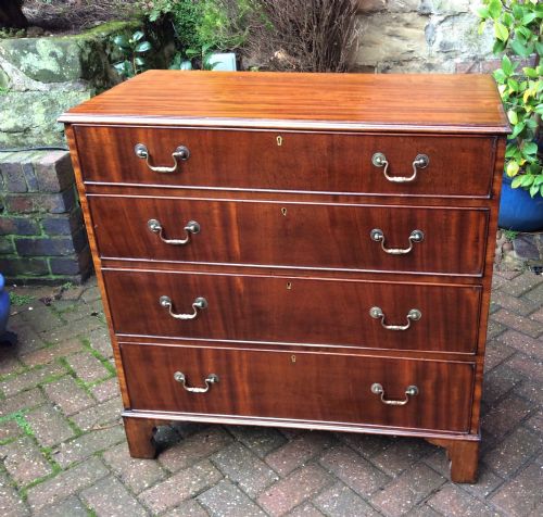 mahogany chest of drawers - CATEGORY: ANTIQUE CHEST OF DRAWERS - DATED VICTORIAN