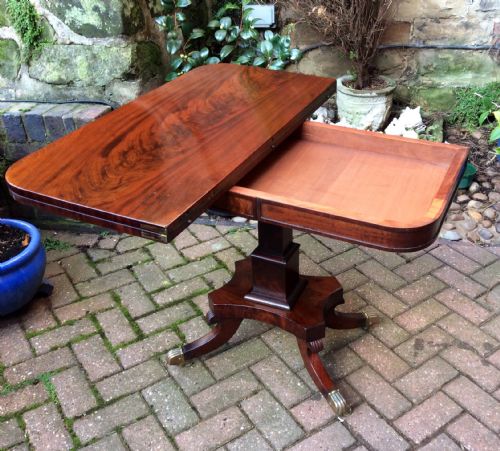SUPER REGENCY MAHOGANY CARD TABLE - ADDITIONAL PHOTO 3