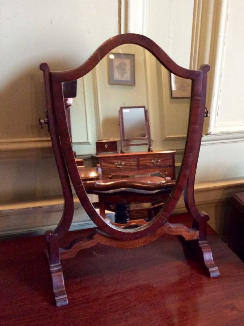 pretty mahogany shield mirror - CATEGORY: ANTIQUE MIRRORS - DATED 1800