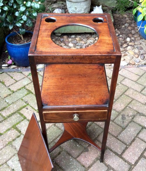 BEDSIDE WASHSTAND - ADDITIONAL PHOTO 2
