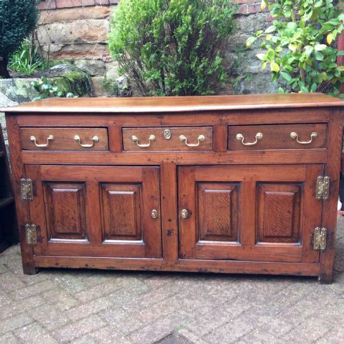 SMALL OAK DRESSER BASE - ADDITIONAL PHOTO 1