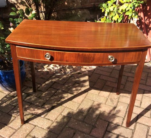 georgian mahogany bow front side table - CATEGORY: ANTIQUE TABLES - DATED 1800