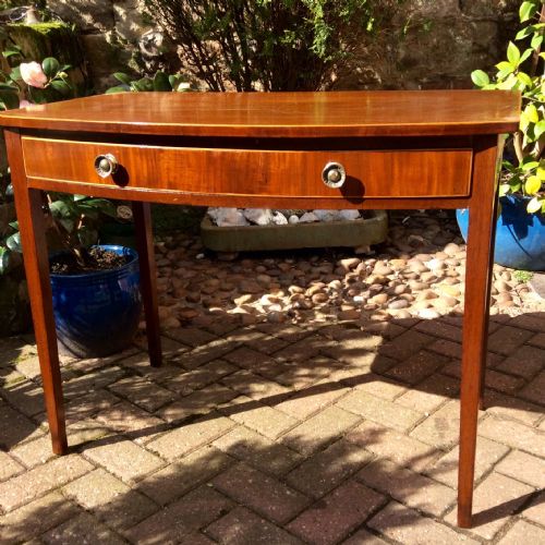 GEORGIAN MAHOGANY BOW FRONT SIDE TABLE - ADDITIONAL PHOTO 1