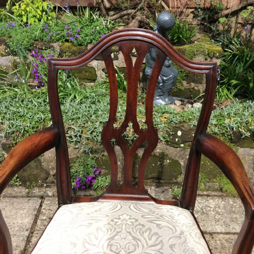 GEORGIAN ARMCHAIR - ADDITIONAL PHOTO 1