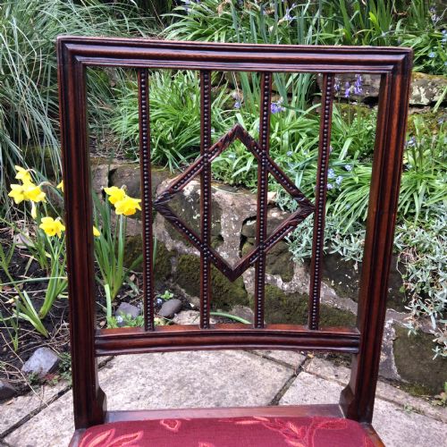 A VERY PRETTY SET OF SIX LATE GEORGIAN DINING CHAIRS - ADDITIONAL PHOTO 1