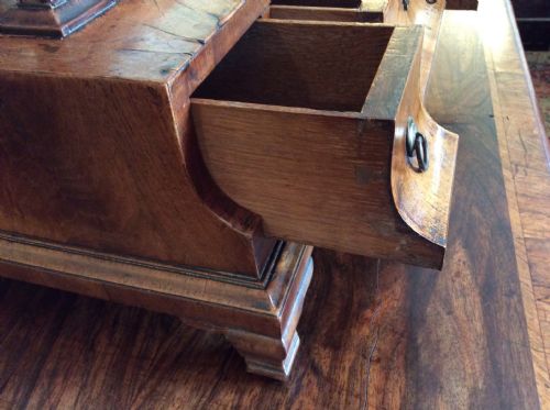A RARE EARLY WALNUT TOILET MIRROR - ADDITIONAL PHOTO 4