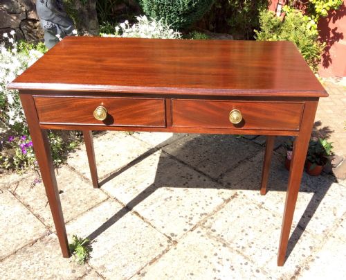 georgian mahogany side table - CATEGORY: ANTIQUE TABLES - DATED 1800