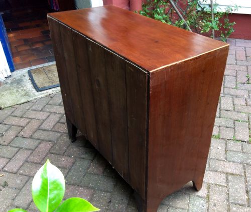 EXCEPTIONALLY SMALL NARROW REGENCY CHEST OF DRAWERS - ADDITIONAL PHOTO 3
