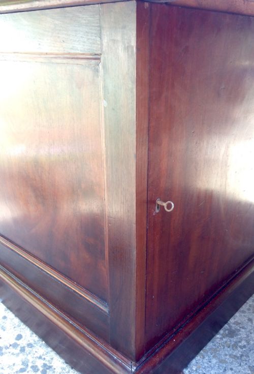 SUPERB LARGE MAHOGANY PARTNERS DESK - ADDITIONAL PHOTO 8