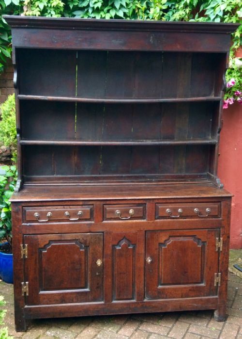 small georgian oak welsh dresser - CATEGORY: ANTIQUE DRESSERS - DATED GEORGIAN