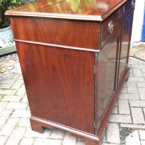 GEORGIAN MAHOGANY SIDE CABINET - ADDITIONAL PHOTO 2