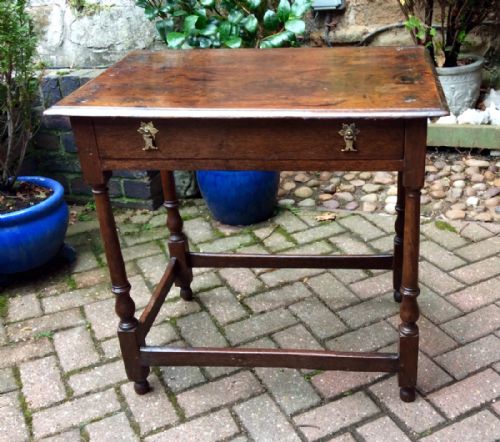 early georgian oak side table - CATEGORY: ANTIQUE TABLES - DATED GEORGIAN