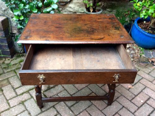 EARLY GEORGIAN OAK SIDE TABLE - ADDITIONAL PHOTO 4