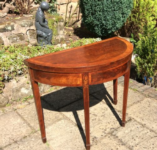 BEAUTIFUL GEORGIAN DEMI LUNE CARD TABLE - ADDITIONAL PHOTO 1