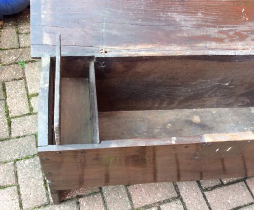 EARLY OAK SMALL COFFER OR SWORD CHEST - ADDITIONAL PHOTO 3