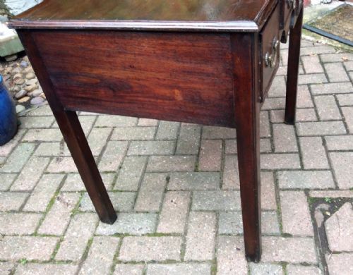 GEORGIAN MAHOGANY LOWBOY OR SIDE TABLE - ADDITIONAL PHOTO 5
