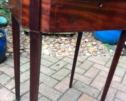 SMALL GEORGIAN MAHOGANY SIDE TABLE - ADDITIONAL PHOTO 2