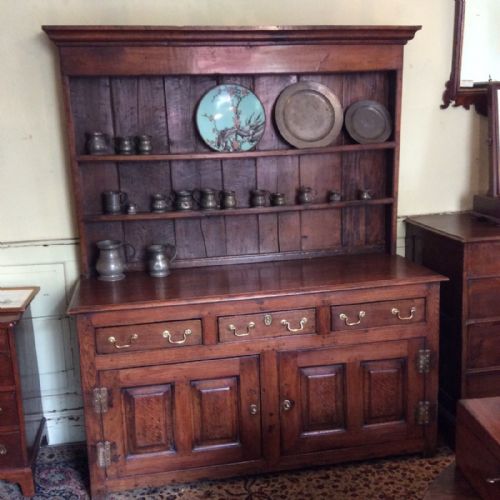 small oak dresser - CATEGORY: ANTIQUE DRESSERS - DATED 1800