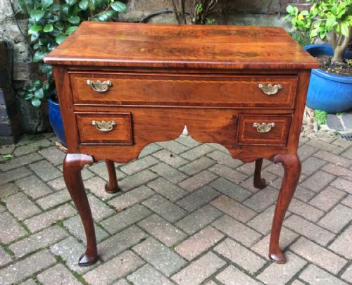 queen anne period walnut lowboy - CATEGORY: ANTIQUE FURNITURE - DATED 1700
