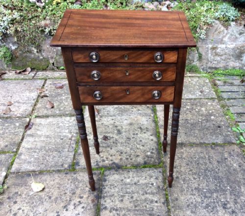 small regency mahogany side table - CATEGORY: ANTIQUE TABLES - DATED REGENCY