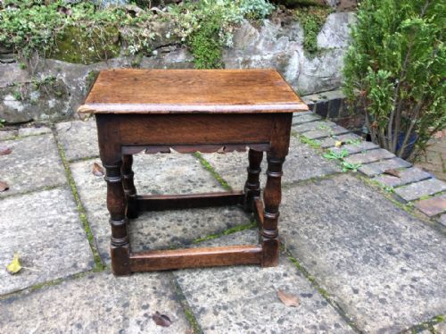 oak joint stool - CATEGORY: ANTIQUE STOOLS - DATED VICTORIAN