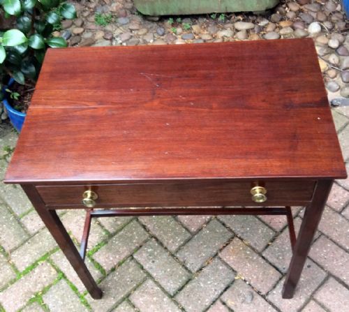 PRETTY SMALL GEORGIAN MAHOGANY SIDE TABLE - ADDITIONAL PHOTO 2