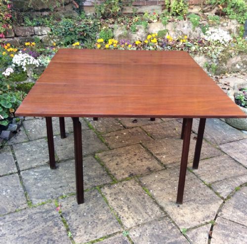 LARGE GEORGIAN MAHOGANY DINING TABLE - ADDITIONAL PHOTO 2