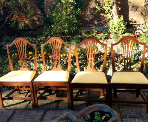 super set of four hepplewhite period georgian chairs - CATEGORY: ANTIQUE CHAIRS - DATED GEORGIAN