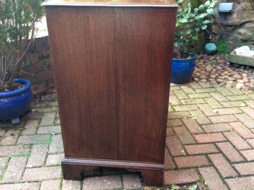 SMALL OAK GEORGIAN CHEST OF DRAWERS - ADDITIONAL PHOTO 3