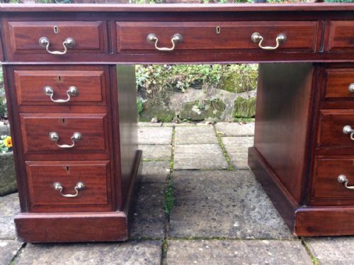 SUPER QUALITY MAHOGANY PEDESTAL DESK - ADDITIONAL PHOTO 2