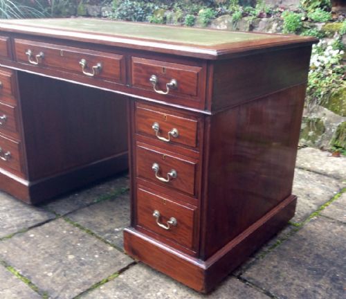 SUPER QUALITY MAHOGANY PEDESTAL DESK - ADDITIONAL PHOTO 4