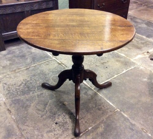 oak tripod tilt top table - CATEGORY: ANTIQUE TABLES - DATED 1800
