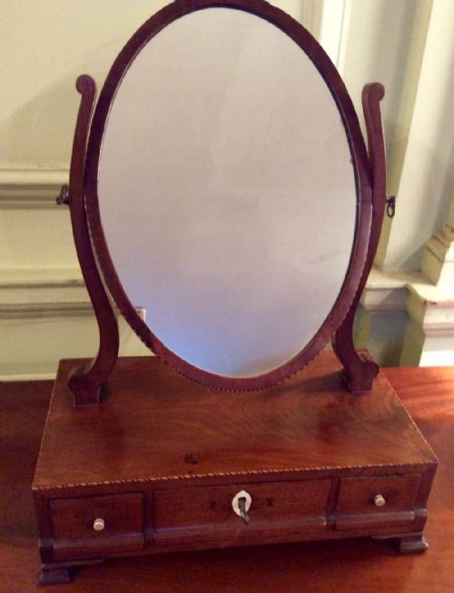 pretty toilet or dressing table mirror - CATEGORY: ANTIQUE MIRRORS - DATED GEORGIAN