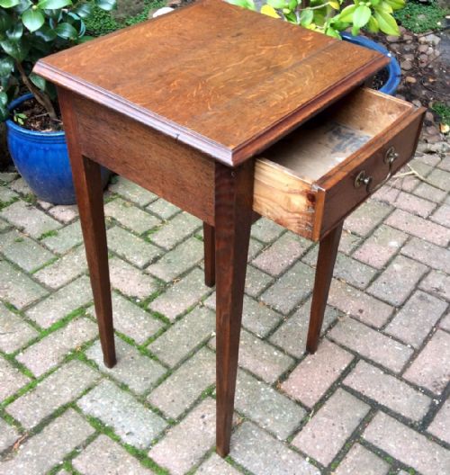 SMALL GEORGIAN OAK SIDE TABLE - ADDITIONAL PHOTO 2