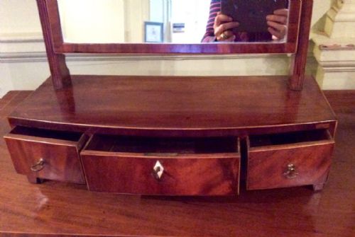 PRETTY GEORGIAN BOW FRONT TOILET OR DRESSING TABLE MIRROR - ADDITIONAL PHOTO 5