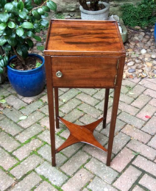 georgian bedside table or pot cupboard - CATEGORY: ANTIQUE CABINETS - DATED 1800