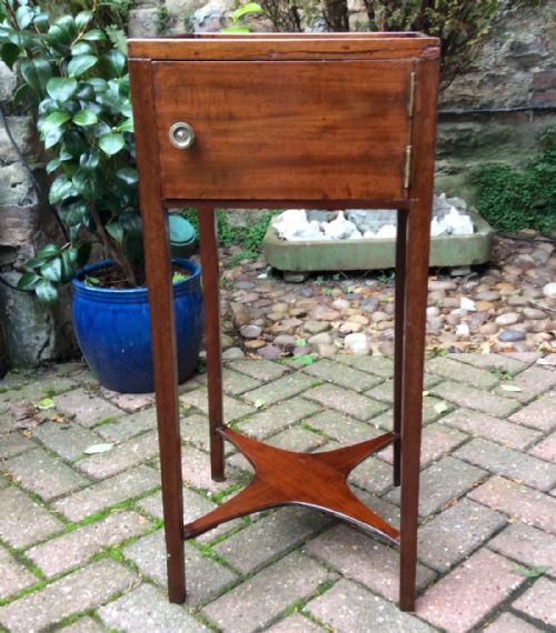 GEORGIAN BEDSIDE TABLE OR POT CUPBOARD - ADDITIONAL PHOTO 2