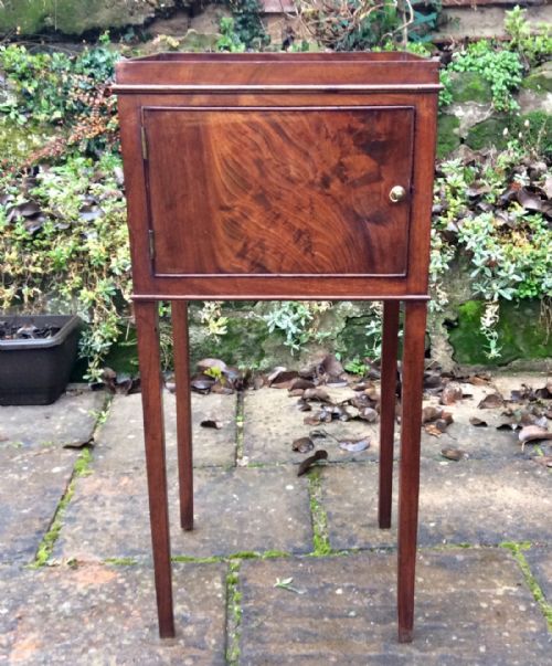 GEORGIAN BEDSIDE CUPBOARD OR POT CUPBOARD - ADDITIONAL PHOTO 2