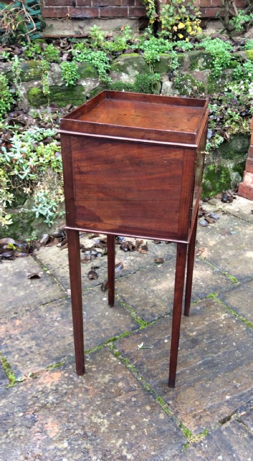 GEORGIAN BEDSIDE CUPBOARD OR POT CUPBOARD - ADDITIONAL PHOTO 5