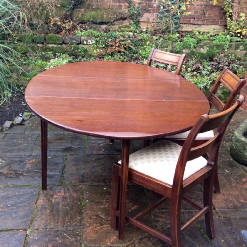 georgian mahogany drop leaf oval dining table - CATEGORY: ANTIQUE TABLES - DATED 1800