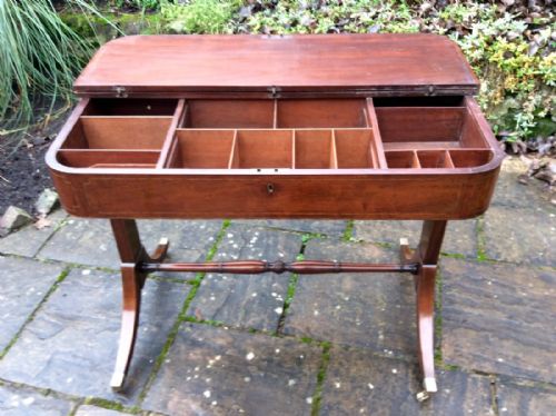 REGENCY MAHOGANY WRITING TABLE - ADDITIONAL PHOTO 4
