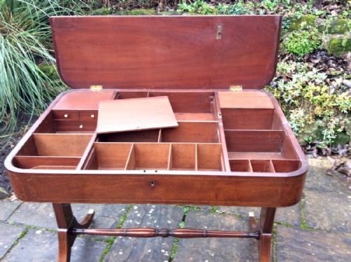 REGENCY MAHOGANY WRITING TABLE - ADDITIONAL PHOTO 6