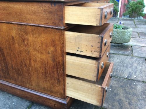 OAK PEDESTAL DESK - ADDITIONAL PHOTO 5