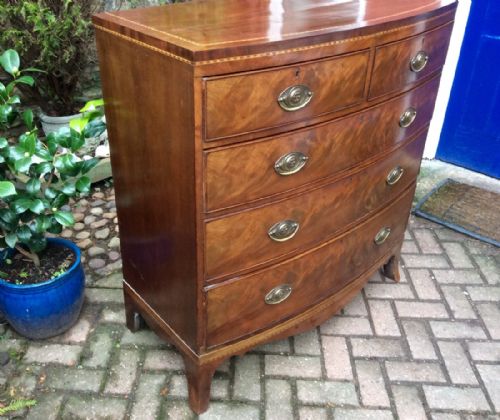 GEORGIAN BOW FRONT MAHOGANY CHEST OF DRAWERS - ADDITIONAL PHOTO 5