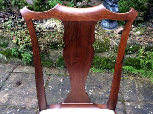 EARLY GEORGIAN WALNUT CHAIR - ADDITIONAL PHOTO 1